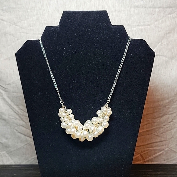 Vintage Silver Tone Faux Pearl Cluster Necklace - Picture 1 of 4